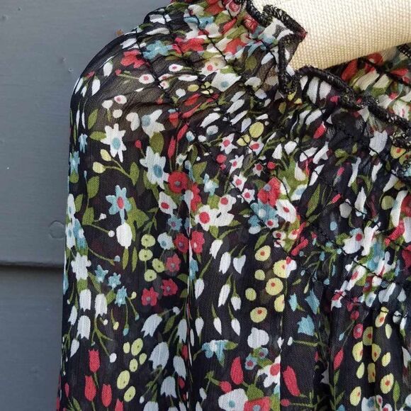Romy Sheer Black Floral Peasant Top size Medium - Picture 5 of 8